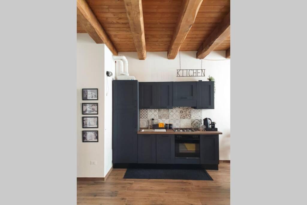 Apartmán Il Caddi - Caratteristico Monolocale In Pieno Centro Storico LʼAquila Exteriér fotografie