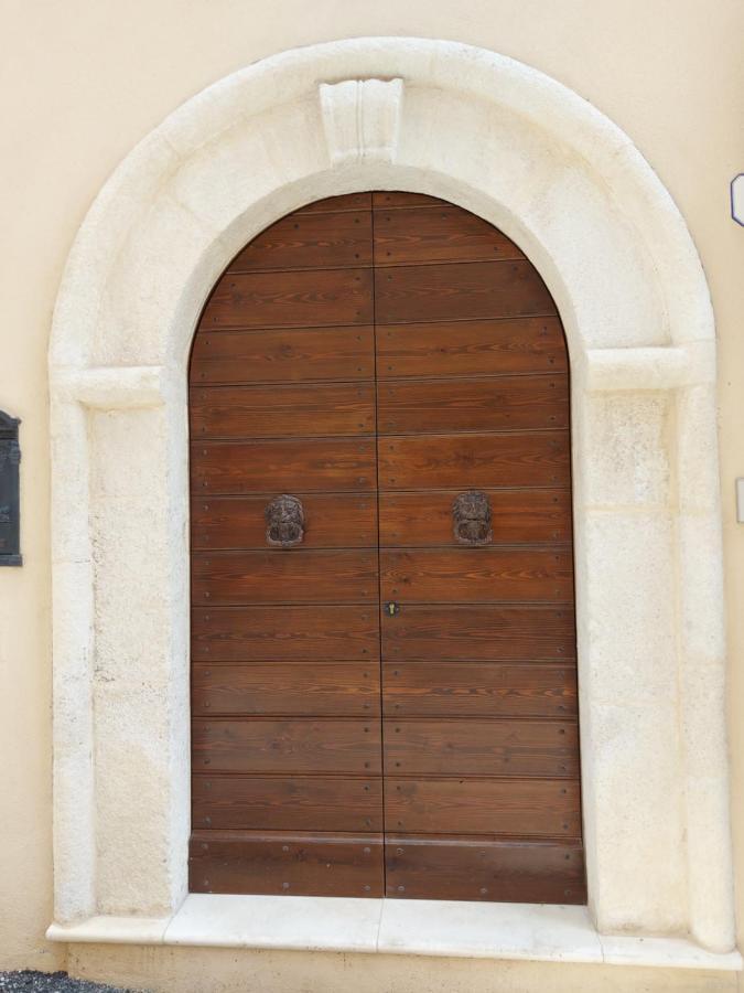 Apartmán Il Caddi - Caratteristico Monolocale In Pieno Centro Storico LʼAquila Exteriér fotografie